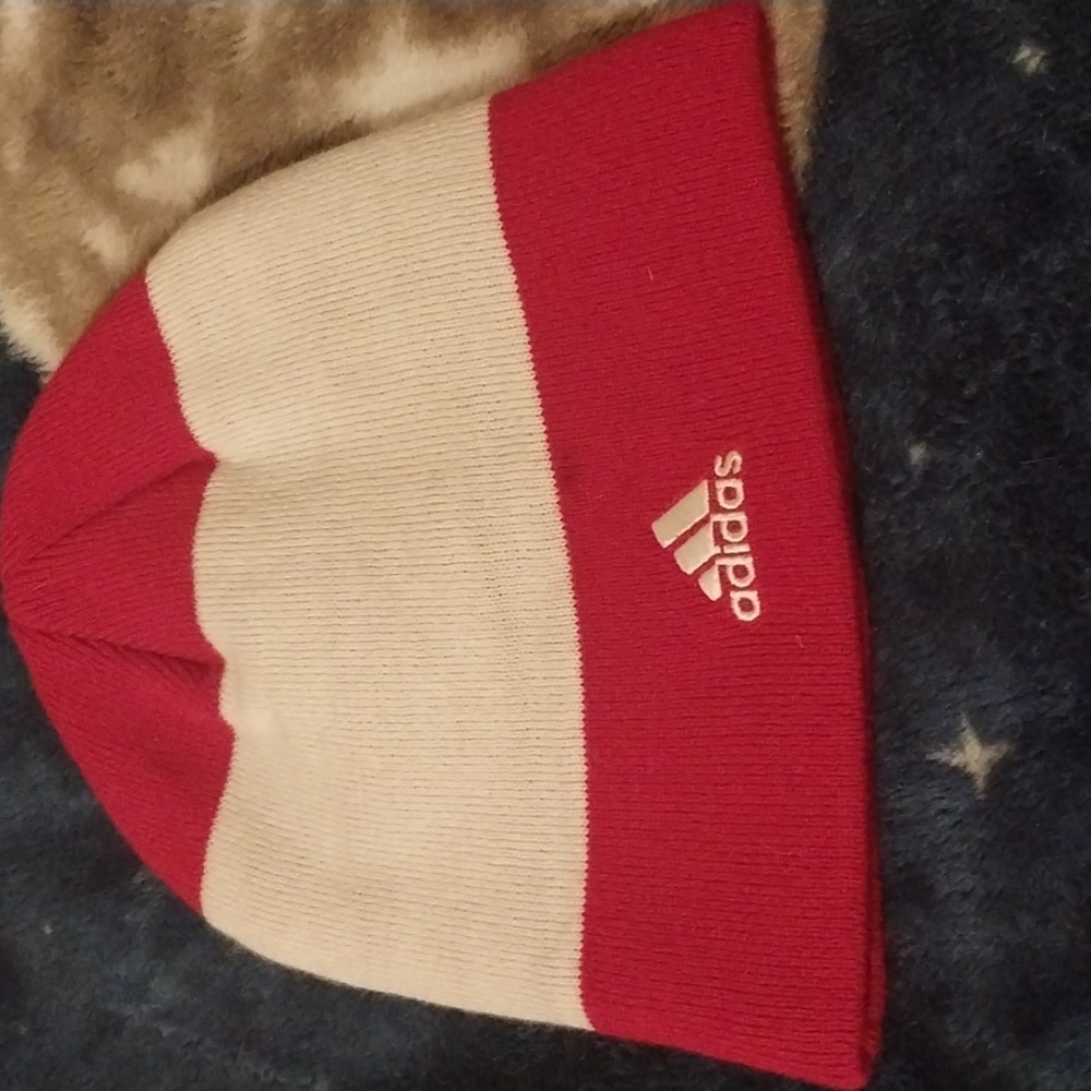 Beanie - Picture 2 of 4